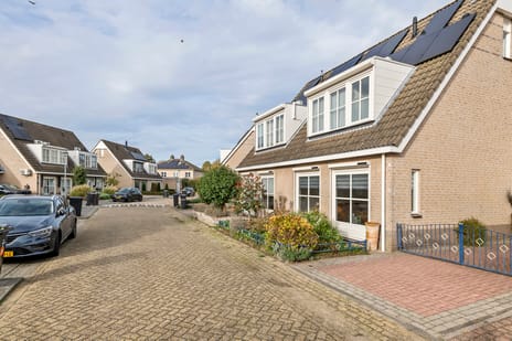 Alkmene 13 secondary image