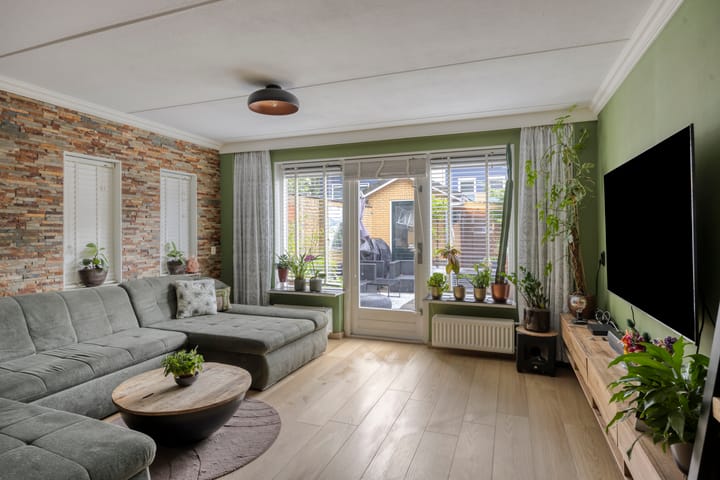 Photo 4 of Februaristraat 1