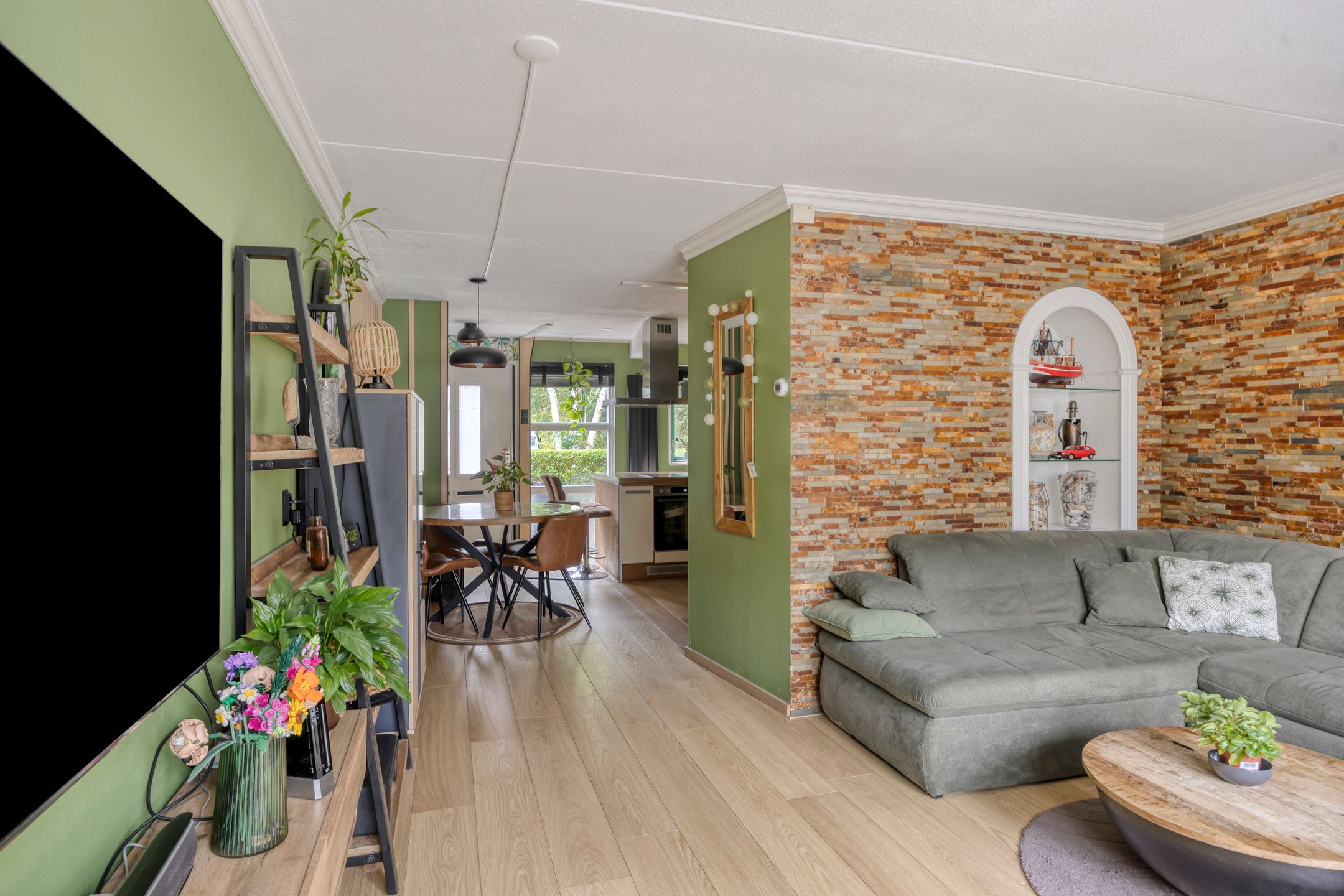 Foto 9 van Februaristraat 1