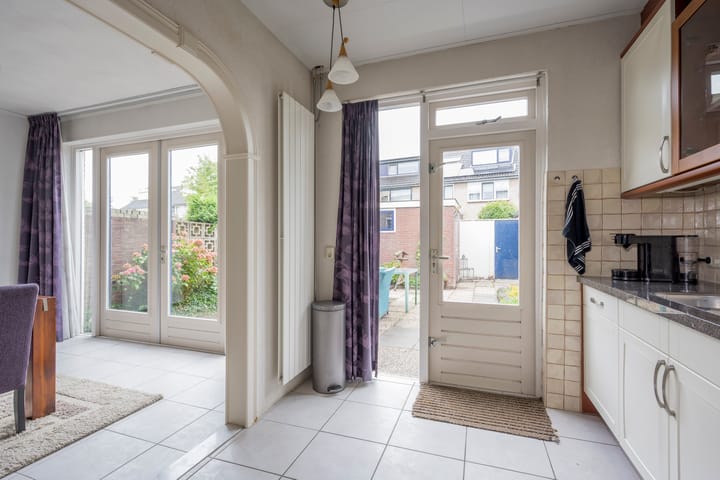 Photo 8 of Essenlaan 3