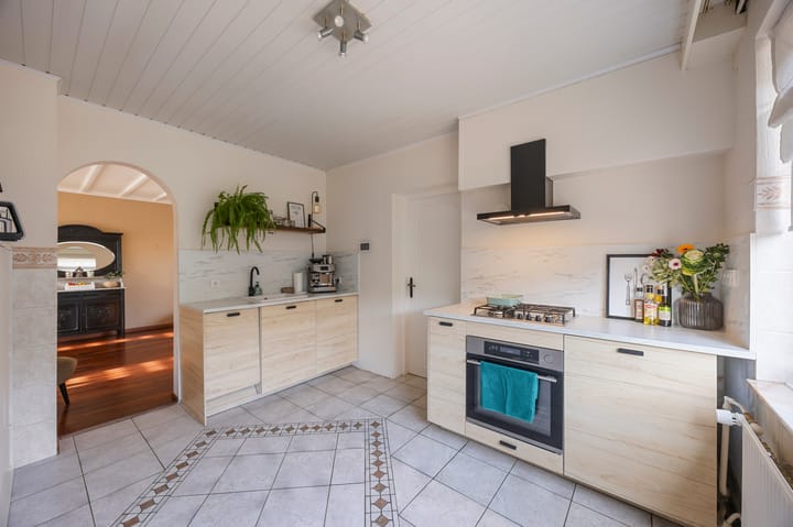 Photo 15 of Prinses Irenestraat 11