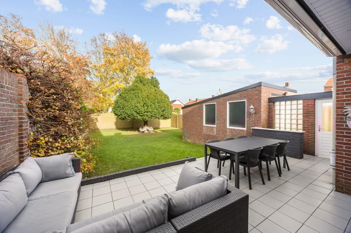 Photo 25 of Prinses Irenestraat 11