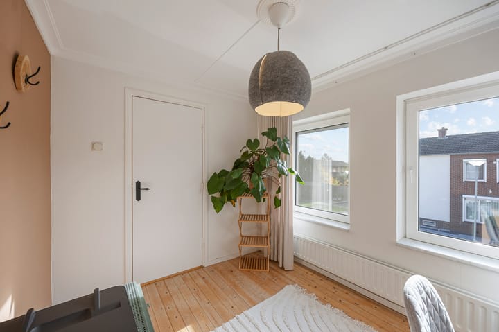 Photo 29 of Prinses Irenestraat 11