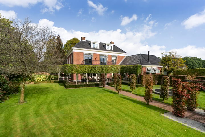 Photo 32 of Middeldijk 21