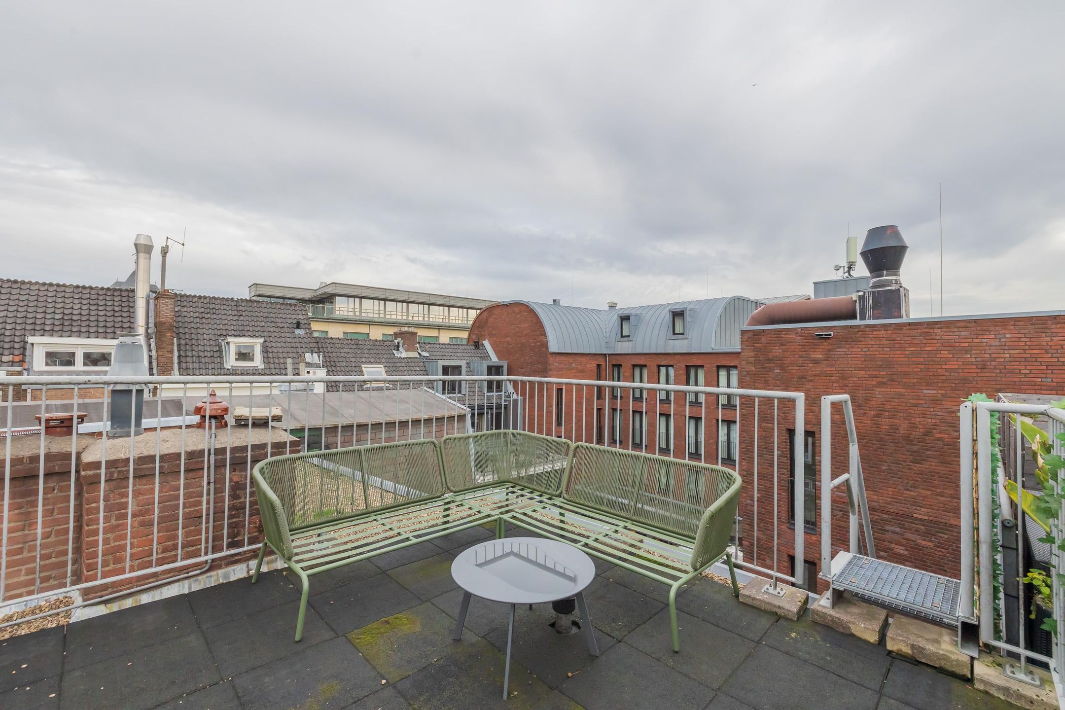 Photo 36 of Lange Veerstraat 11-RD