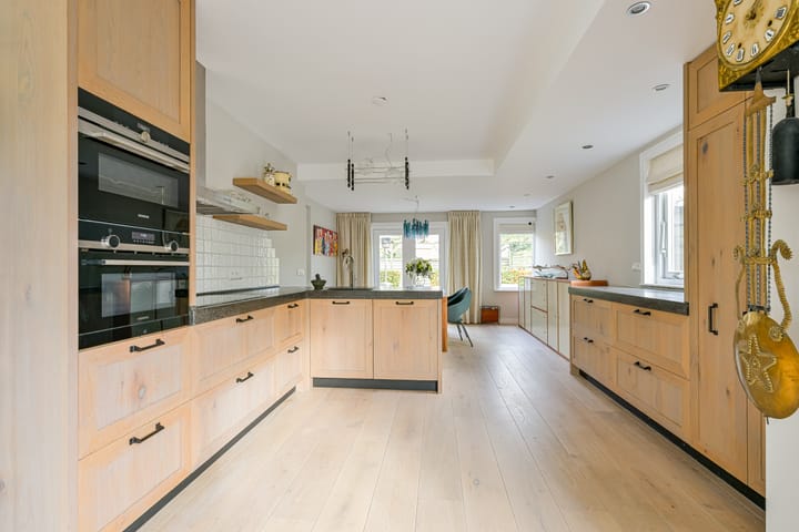 Photo 10 of Julianalaan 19