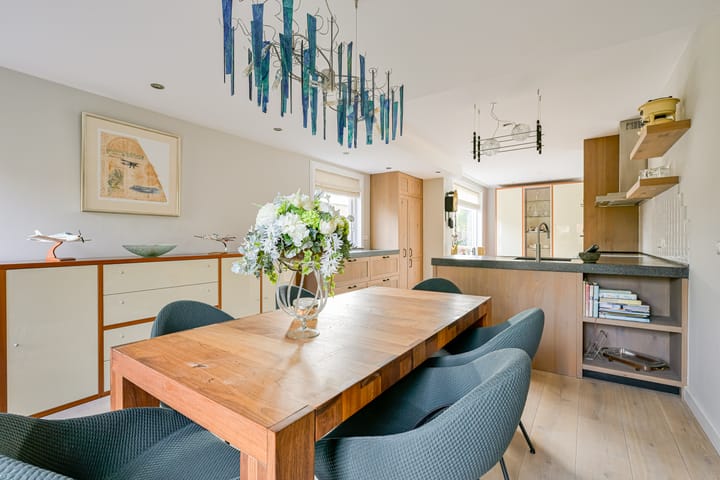 Photo 12 of Julianalaan 19