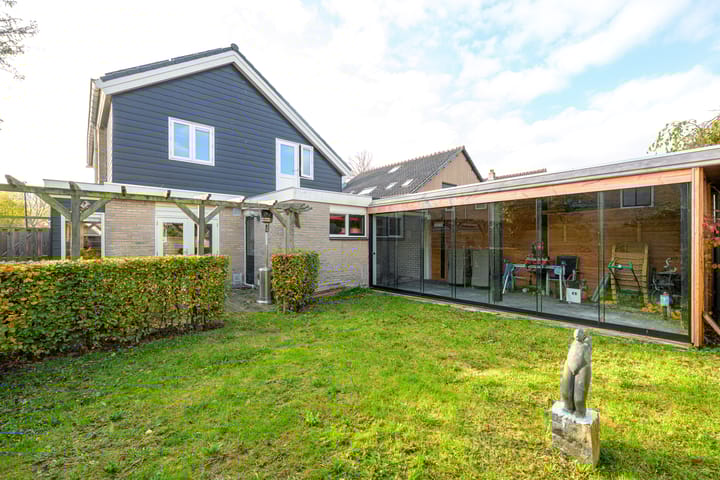 Photo 31 of Julianalaan 19