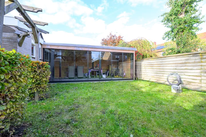 Photo 33 of Julianalaan 19