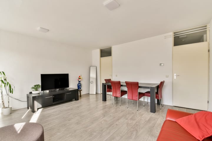 Photo 4 of Daniël Defoelaan 67