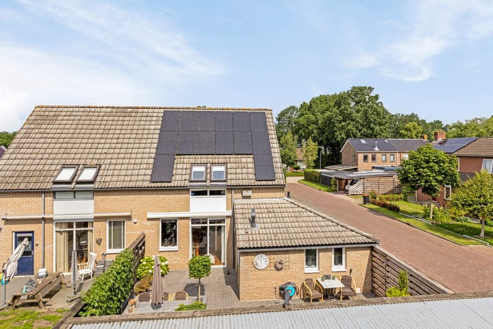 Photo 2 of Schoolstraat 5