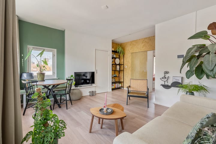 Photo 5 of Lex Althoffstraat 1-2