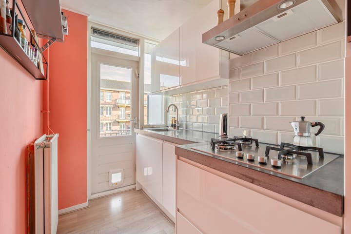 Photo 13 of Lex Althoffstraat 1-2