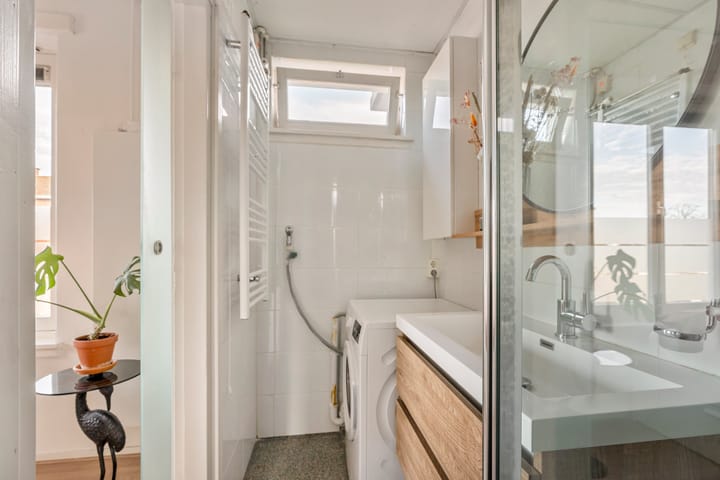 Photo 24 of Lex Althoffstraat 1-2