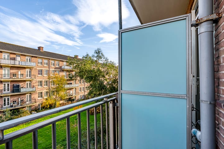 Photo 30 of Lex Althoffstraat 1-2