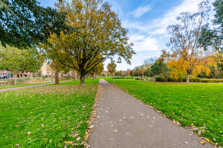 Photo 32 of Lex Althoffstraat 1-2