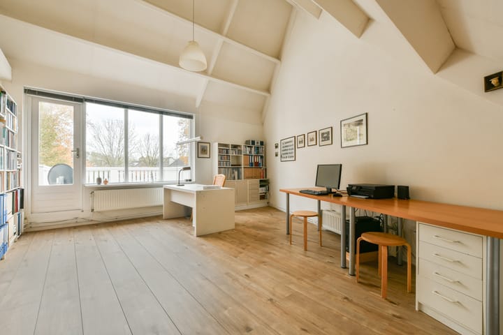 Foto 19 van Alphons Diepenbrockhof 17