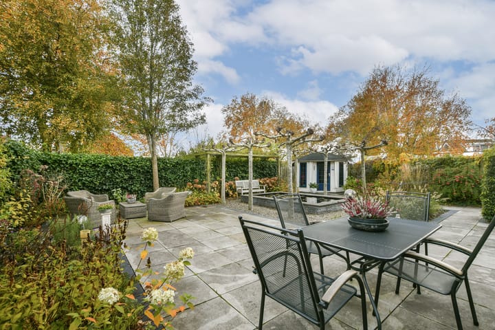 Foto 28 van Alphons Diepenbrockhof 17