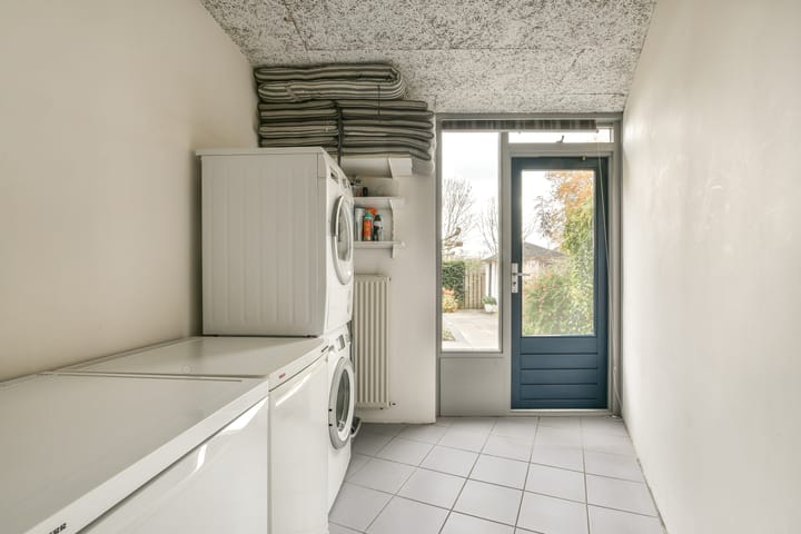 Foto 33 van Alphons Diepenbrockhof 17