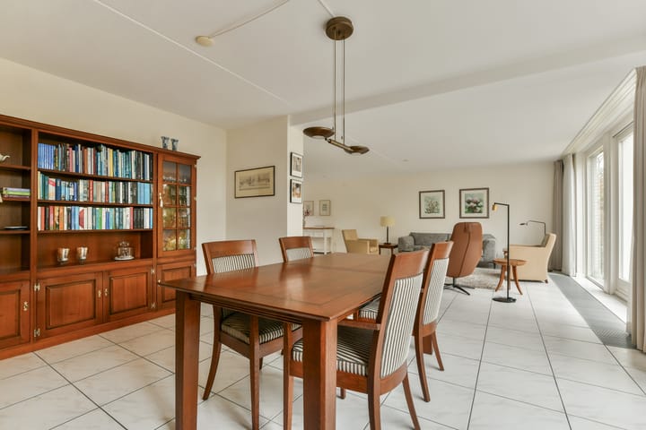 Foto 7 van Alphons Diepenbrockhof 17