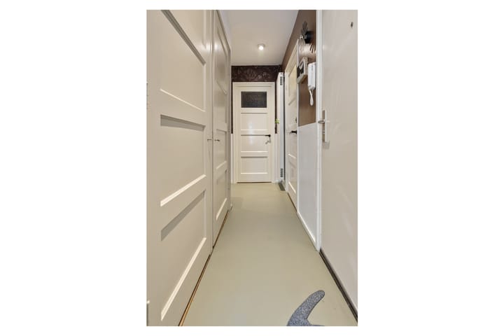 Photo 32 of Max Planckstraat 8-H