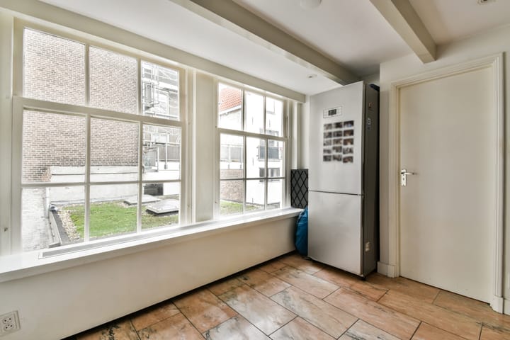 Foto 11 van Romeinsarmsteeg 8-H