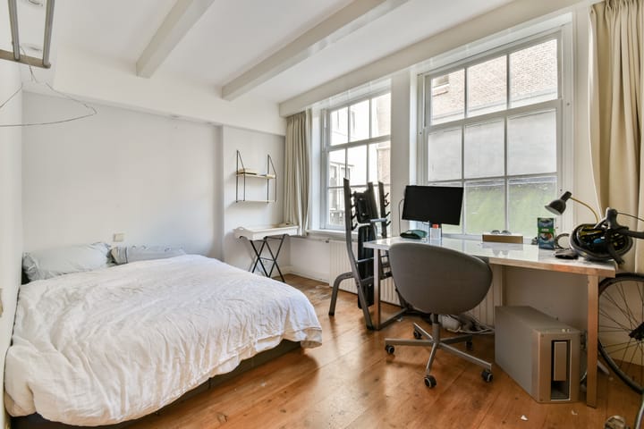 Foto 22 van Romeinsarmsteeg 8-H