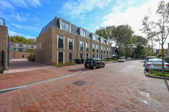 Foto 48 van Thomas Mannsingel 2