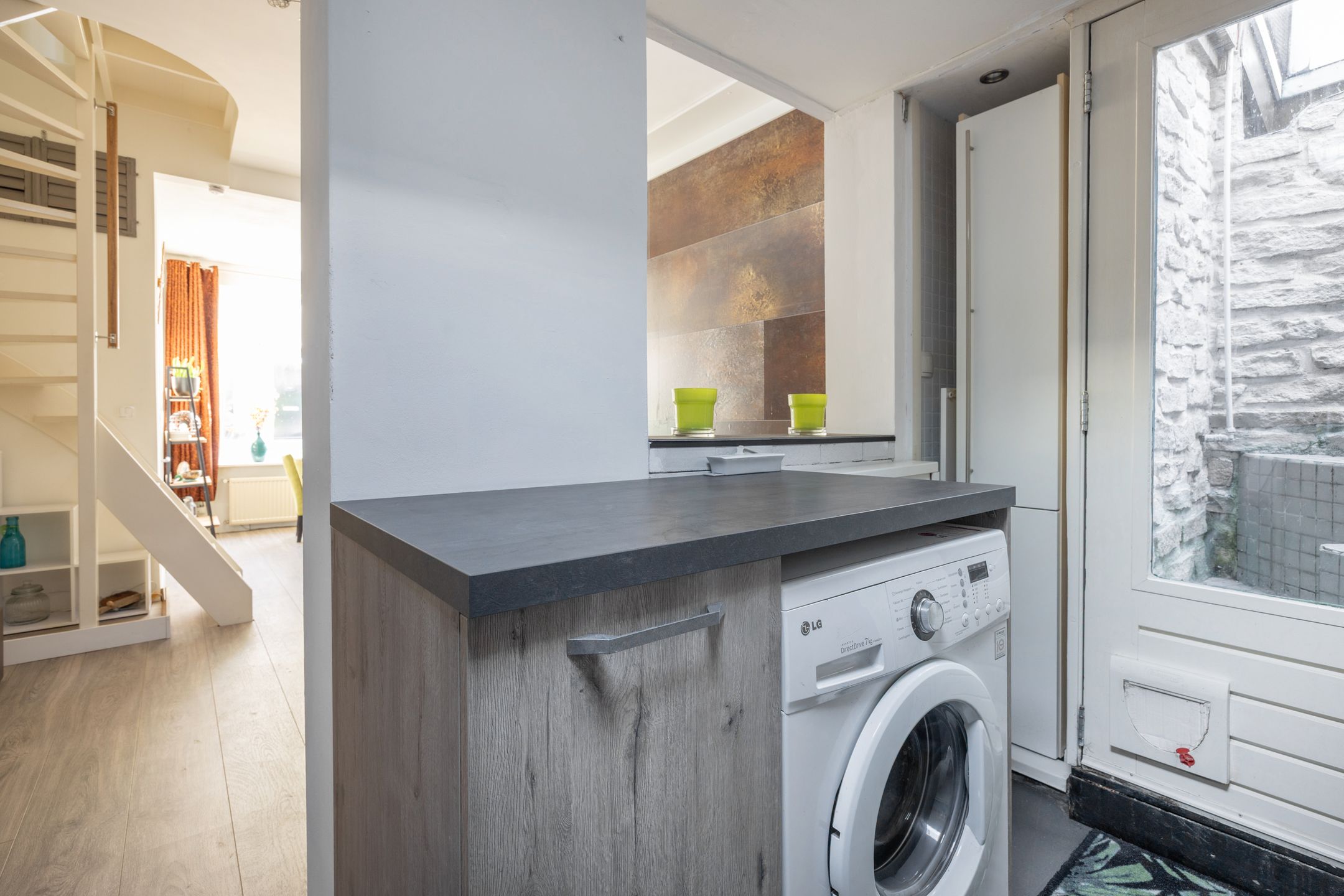 Foto 15 van Van der Mondestraat 6