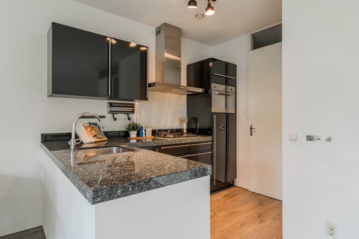 Photo 9 of Sumatrastraat 207-S