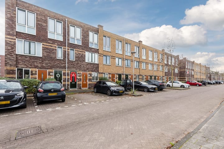 Photo 2 of Anubisstraat 114