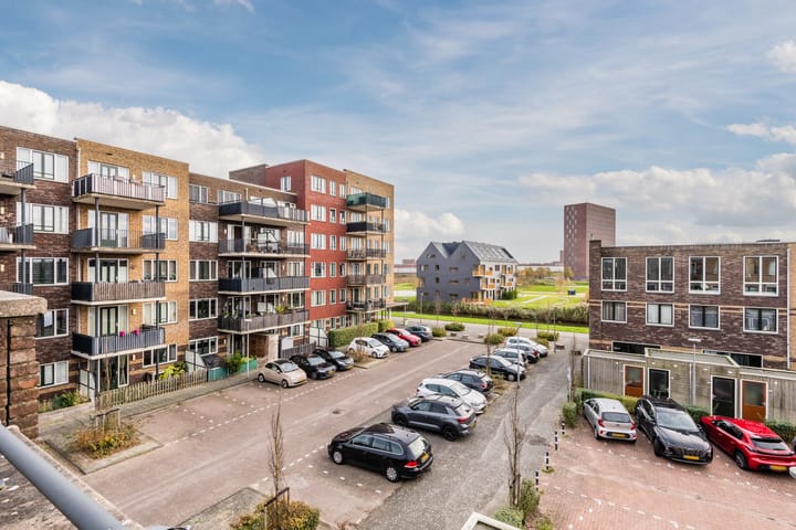 Photo 36 of Anubisstraat 114