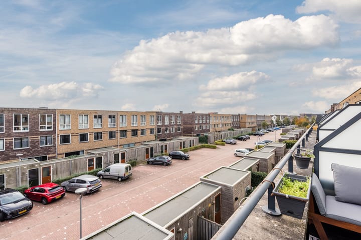 Photo 37 of Anubisstraat 114