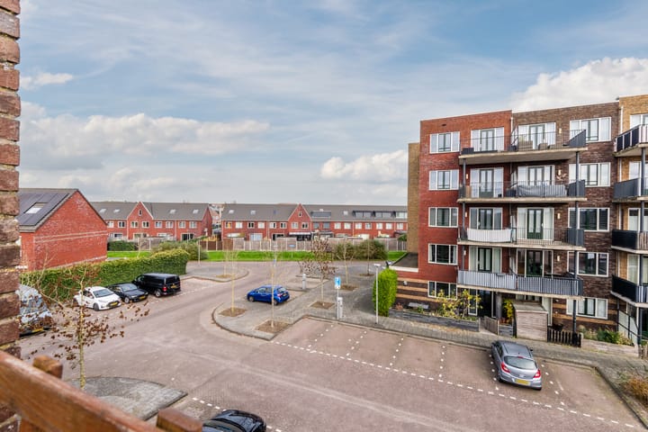 Photo 38 of Anubisstraat 114