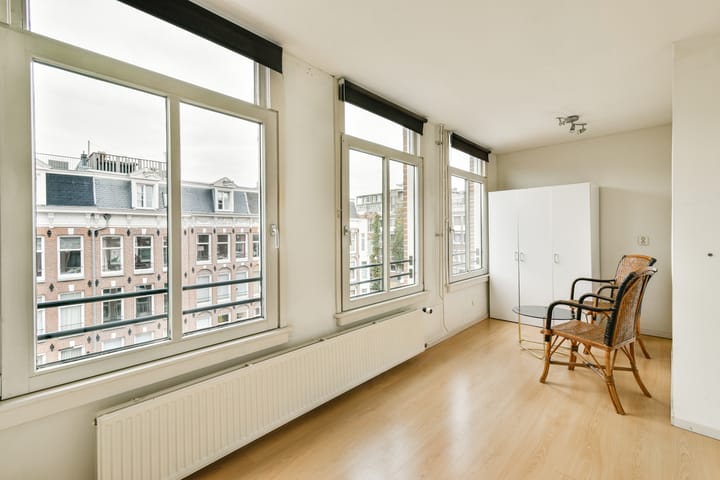 Photo 10 of Kinkerstraat 71-E