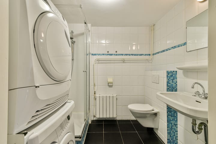 Photo 11 of Kinkerstraat 71-E