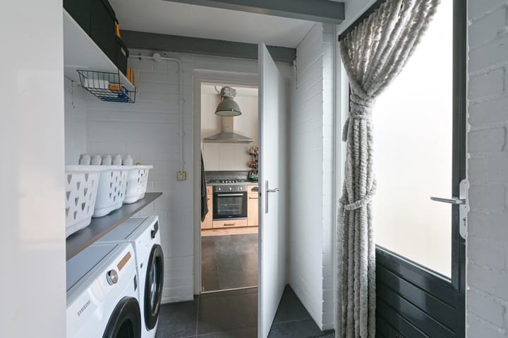 Foto 24 van Schuttevaer 57