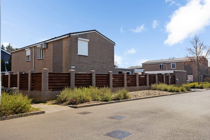 Photo 3 of R. Schuilingstraat 34