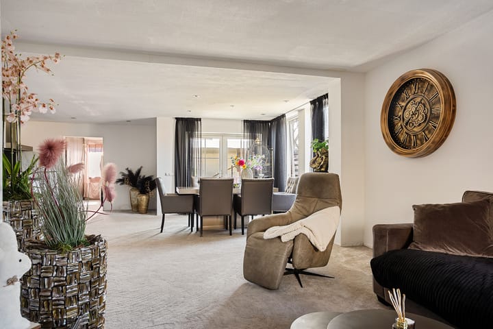 Photo 9 of R. Schuilingstraat 34