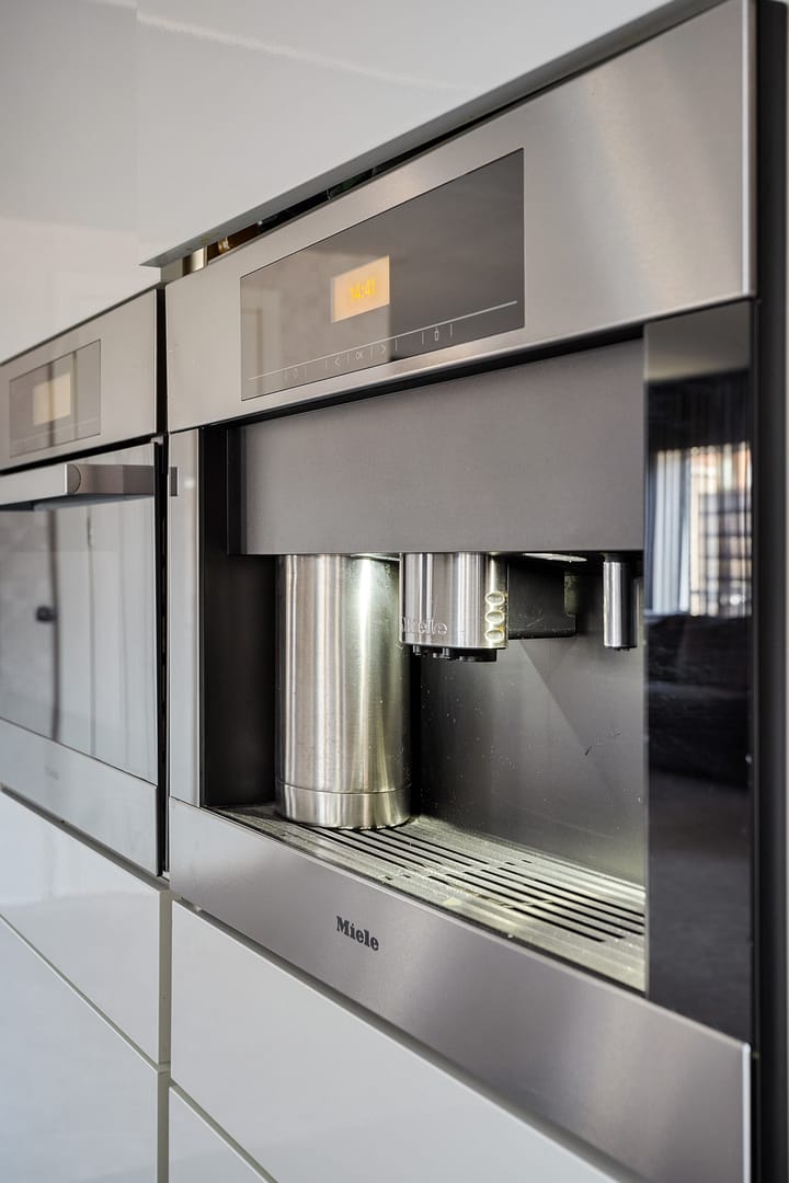 Photo 15 of R. Schuilingstraat 34