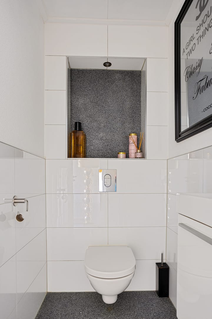 Photo 17 of R. Schuilingstraat 34