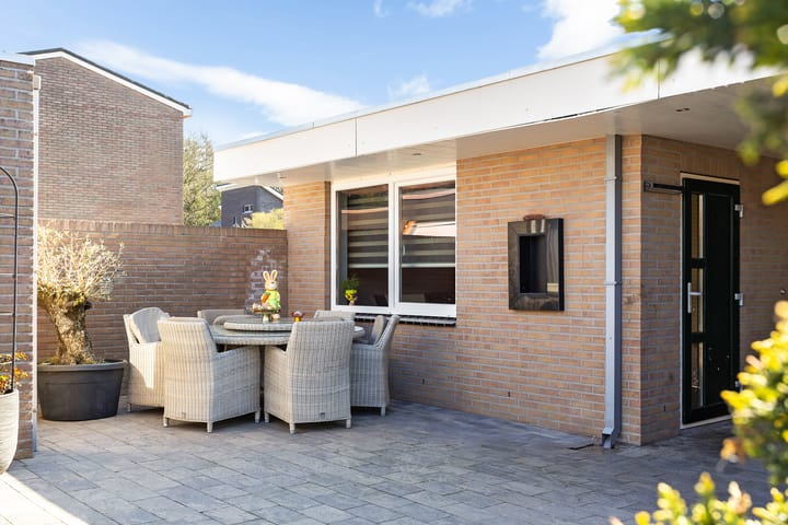 Photo 26 of R. Schuilingstraat 34