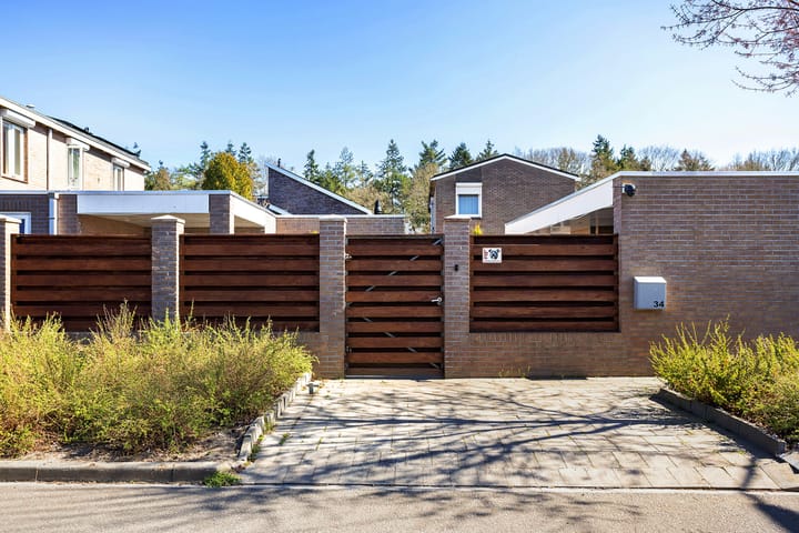 Photo 29 of R. Schuilingstraat 34