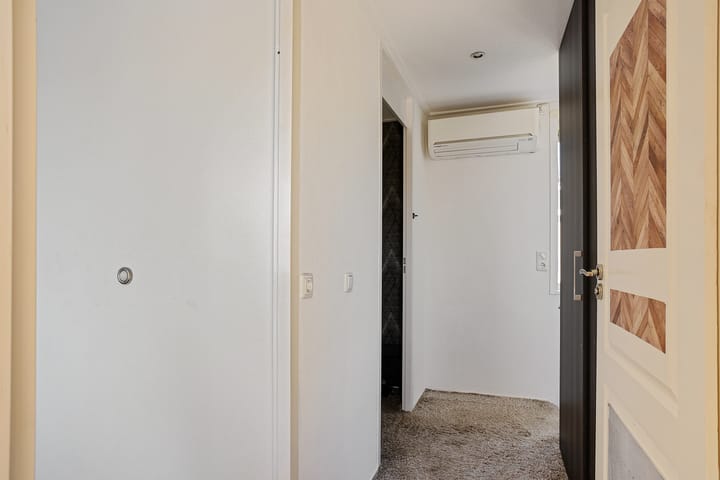 Photo 19 of R. Schuilingstraat 34