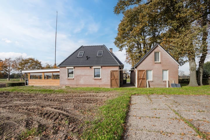 Photo 51 of Schoonveldeweg 10