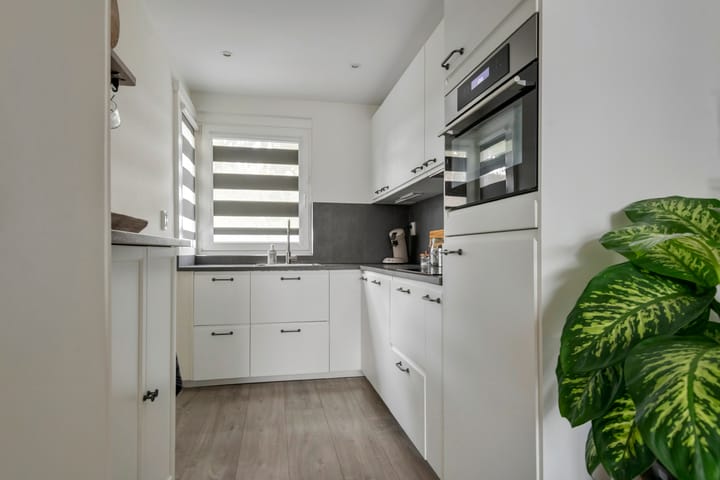 Foto 5 van Van Utenhoveweg 26