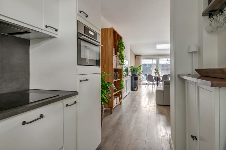 Foto 7 van Van Utenhoveweg 26