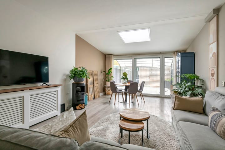 Foto 10 van Van Utenhoveweg 26