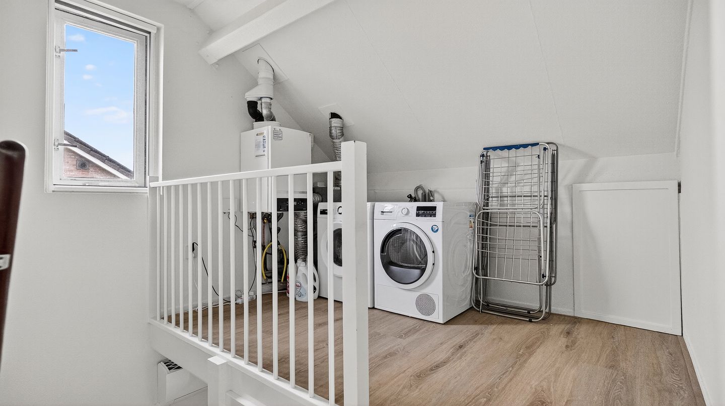 Foto 25 van De Jachtvalk 64