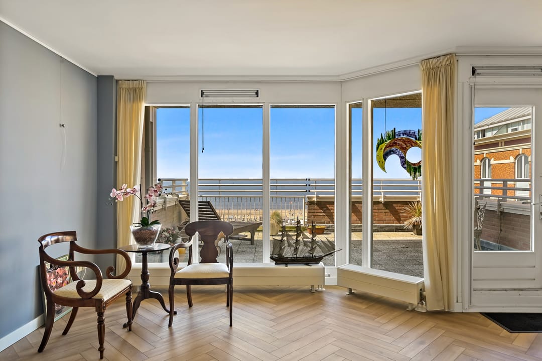 Foto 2 van Gevers Deynootplein 211